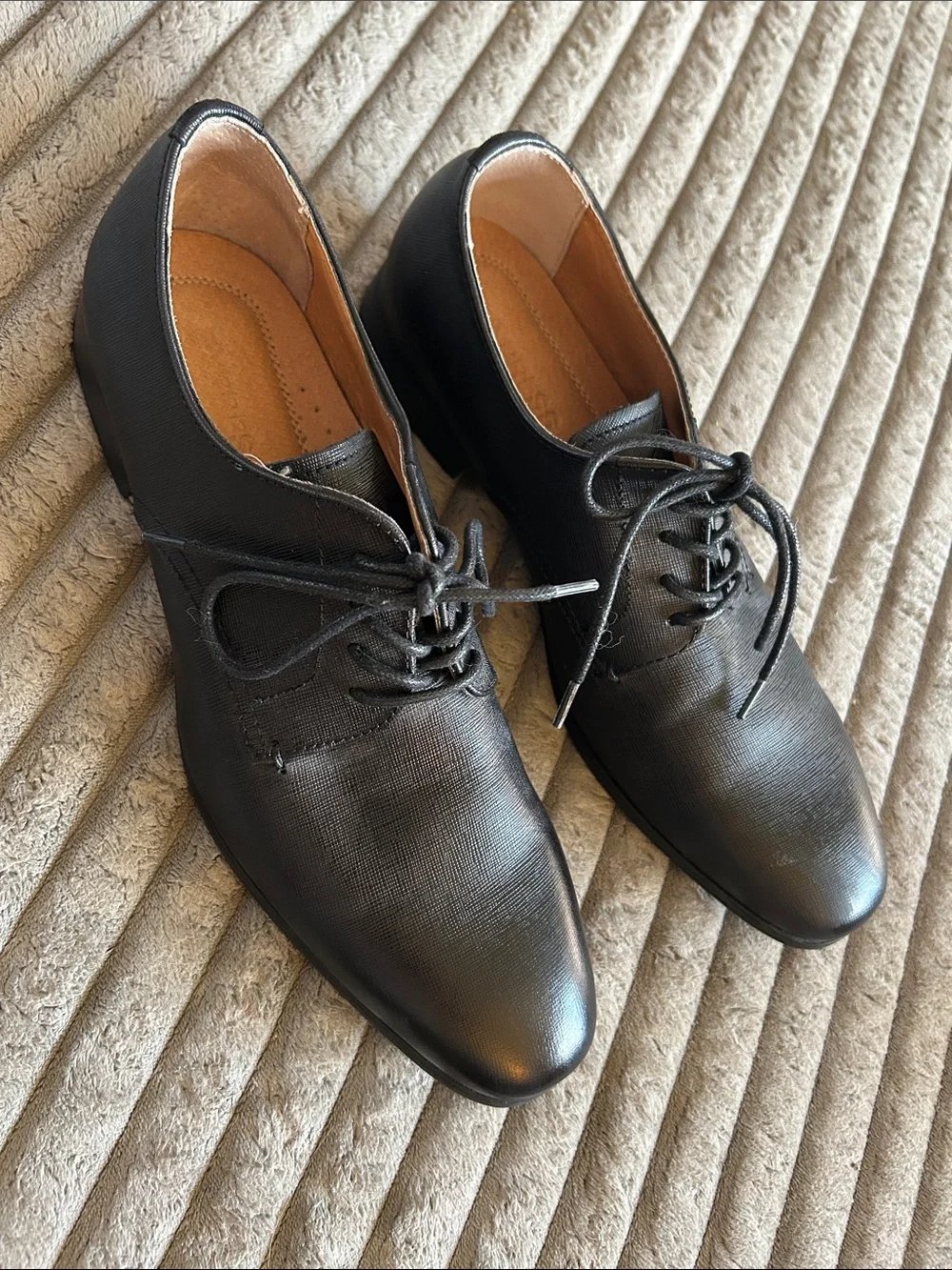 Express Men’s Leather Dress Shoes Size 8 NWT Lace-Up Oxfords Brand New Unworn